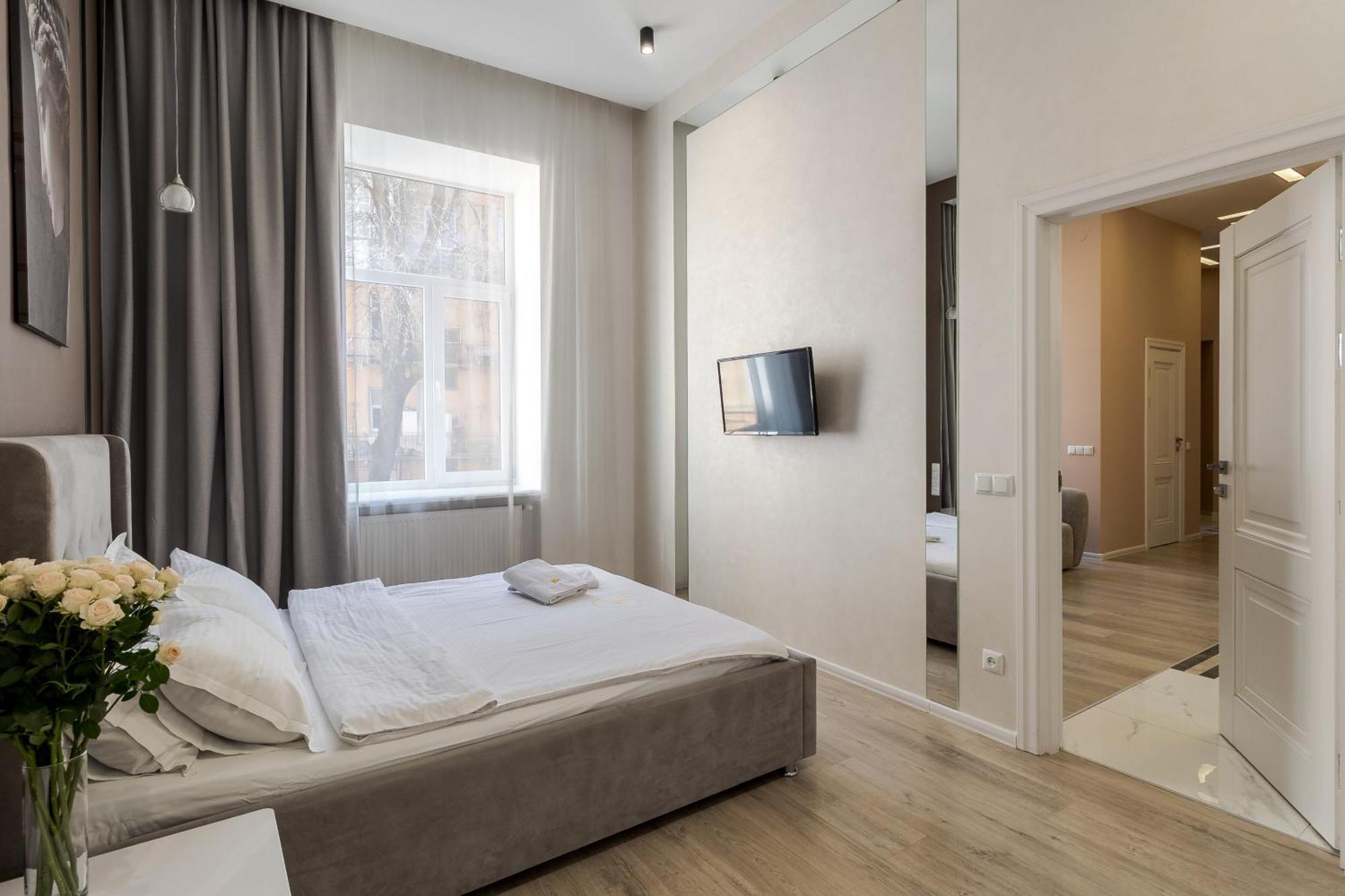 Royal Stylish Apartment In The Old City Leópolis Exterior foto