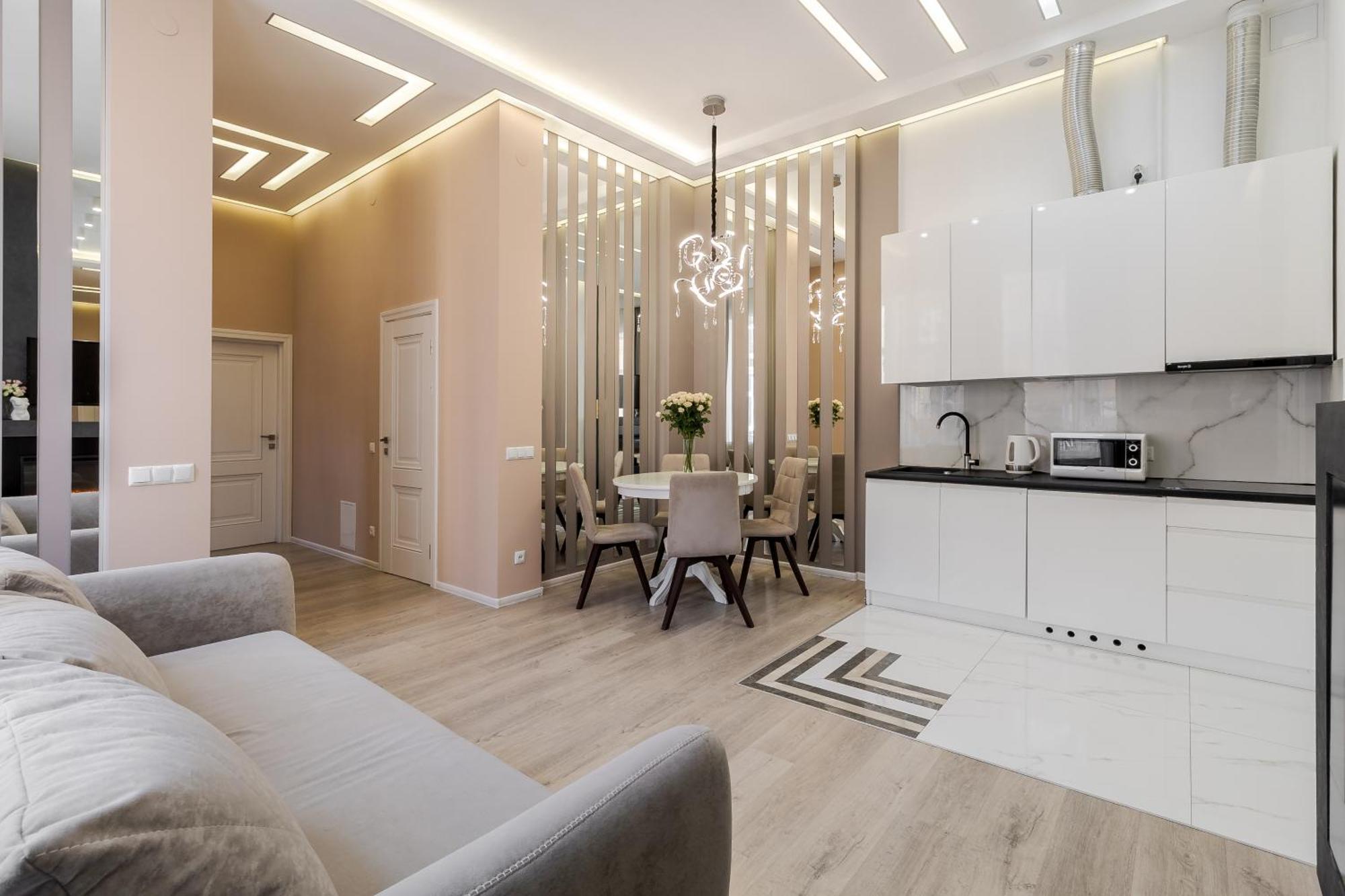 Royal Stylish Apartment In The Old City Leópolis Exterior foto