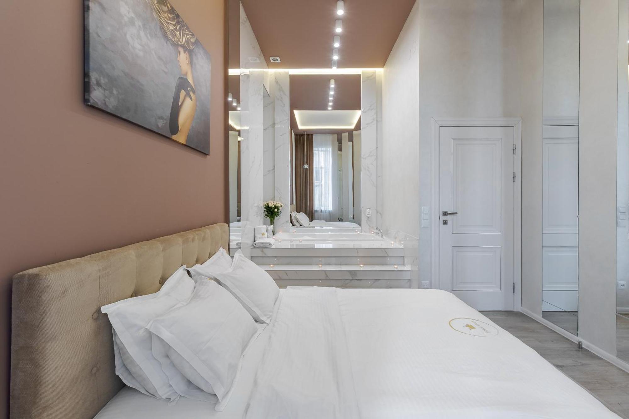 Royal Stylish Apartment In The Old City Leópolis Exterior foto