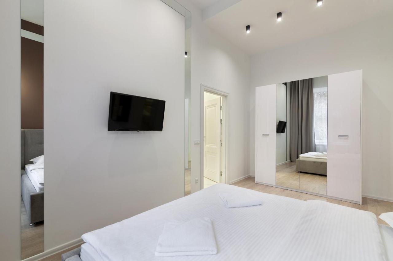 Royal Stylish Apartment In The Old City Leópolis Exterior foto