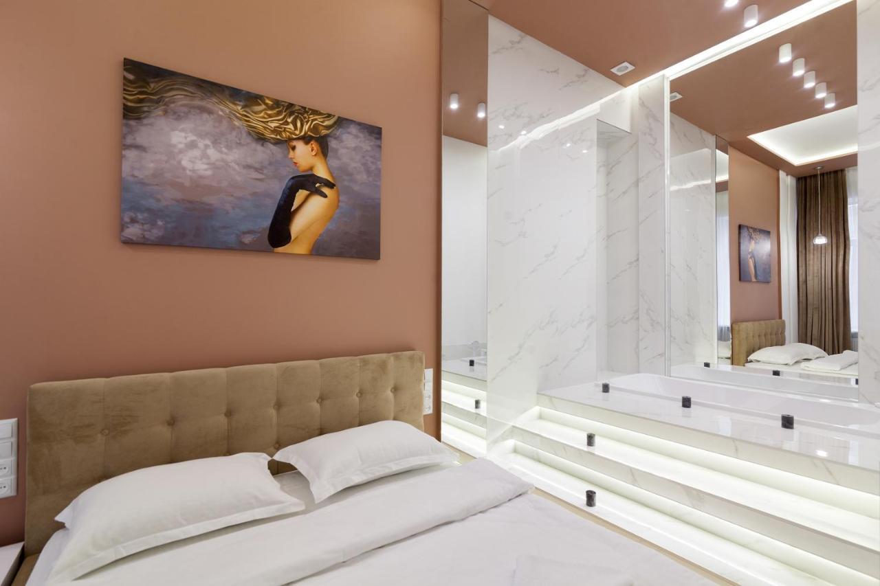 Royal Stylish Apartment In The Old City Leópolis Exterior foto