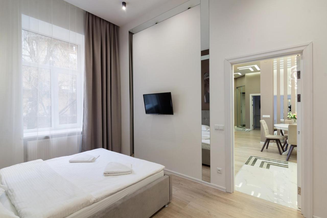 Royal Stylish Apartment In The Old City Leópolis Exterior foto