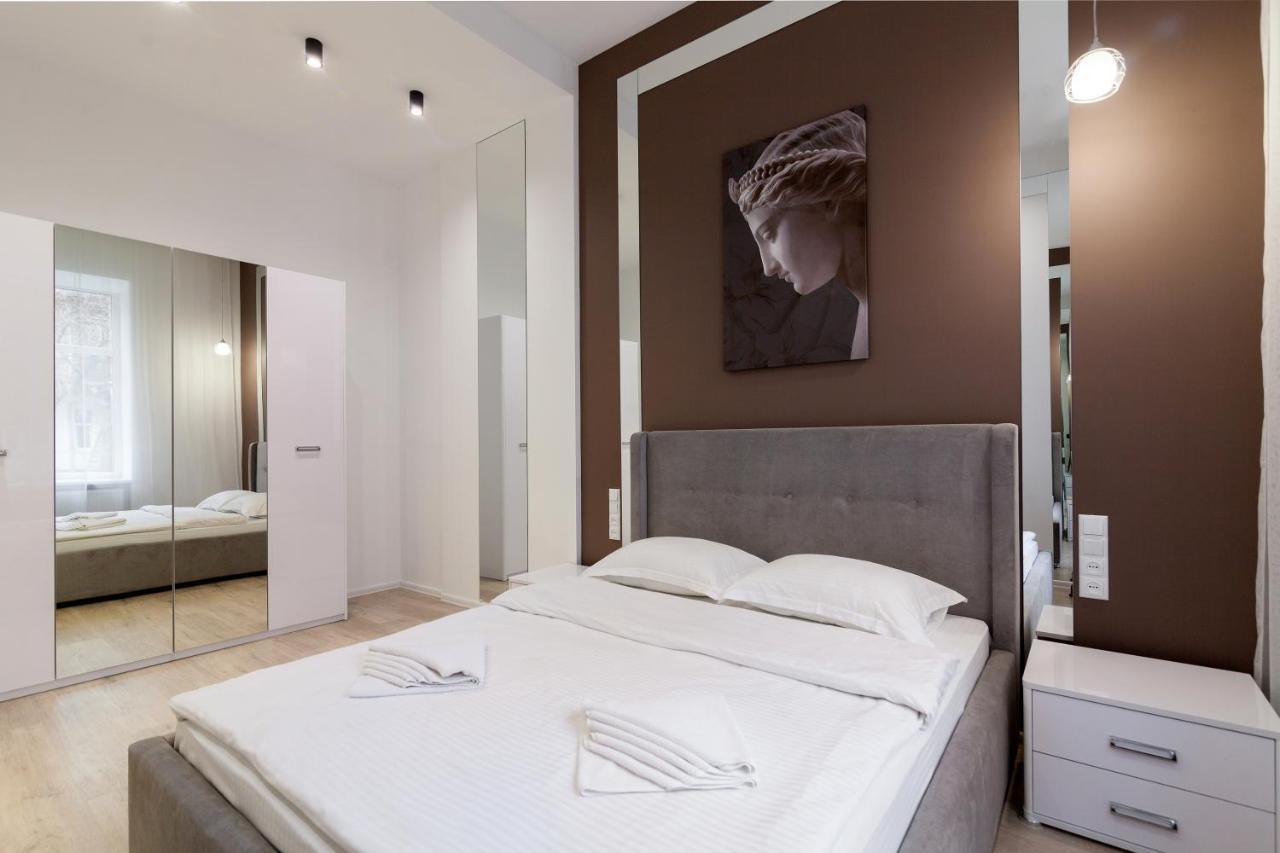 Royal Stylish Apartment In The Old City Leópolis Exterior foto